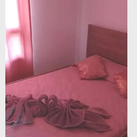 It Is... Apartman *
